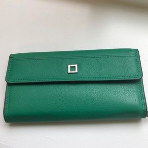 Beautiful Kelly green Lodis wallet